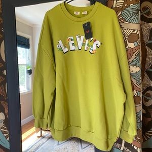 Levi’s Oversized Sweatshirt